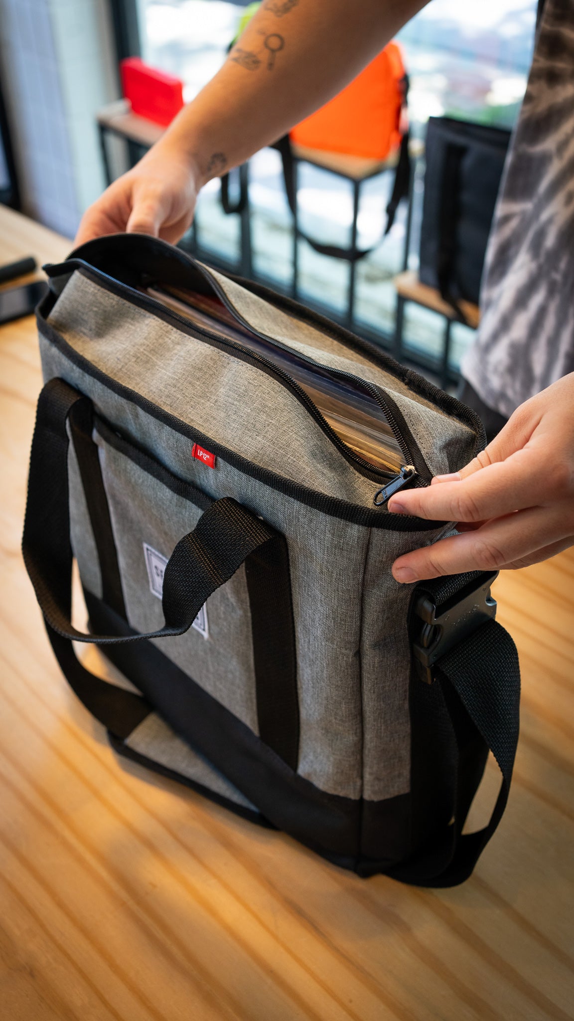 Selektor Messenger Bag, Melee Grey and Black, Side View Angled